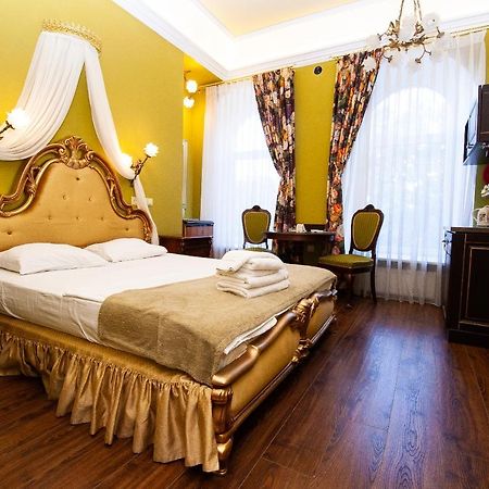 Art Suites Near Deribasovskaya Odessa Esterno foto