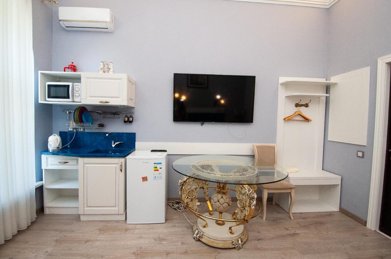 Art Suites Near Deribasovskaya Odessa Esterno foto